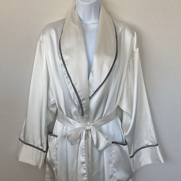 Vintage Victoria's Secret Ivory Satin Robe Black Trim Belted XS/S Bride To Be - Picture 3 of 11